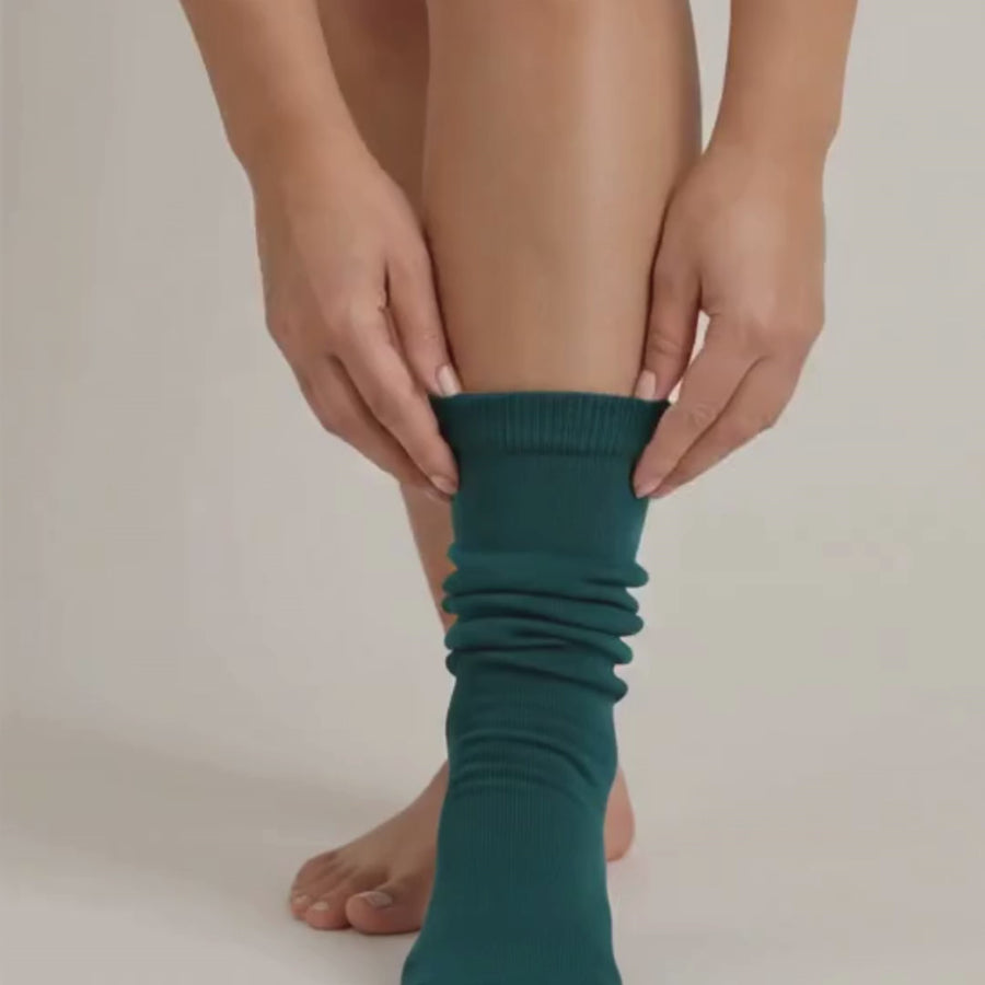 Flowra easy put-on demonstration (approved v3)
